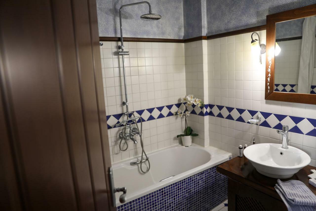 Boutique Hotel Palea Poli 나우사이마티아스 외부 사진